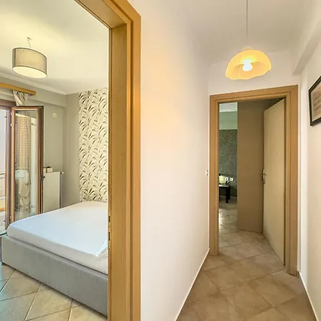 Central Town Cozy House Aegina Exterior photo